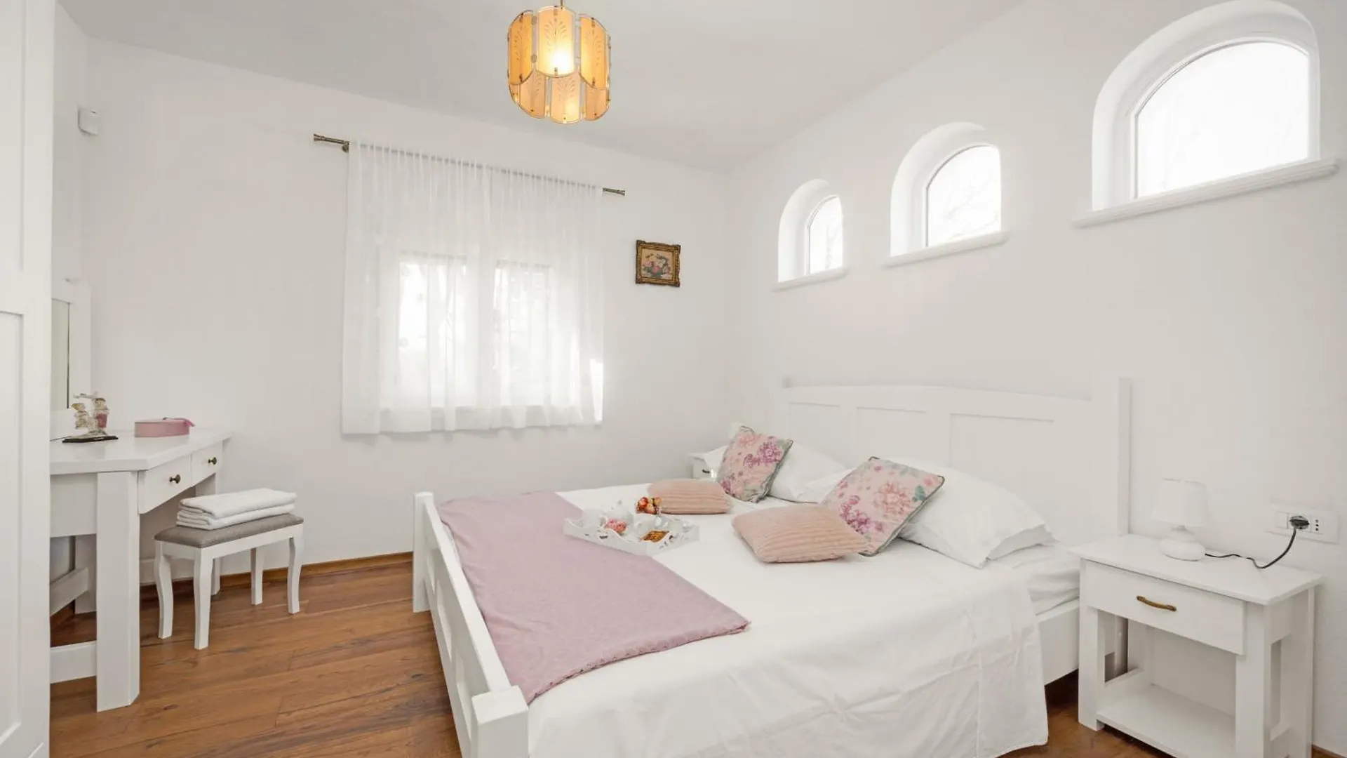 Villa Laura In Medulin For 8 Persons Only 1.5 Km From The Beach