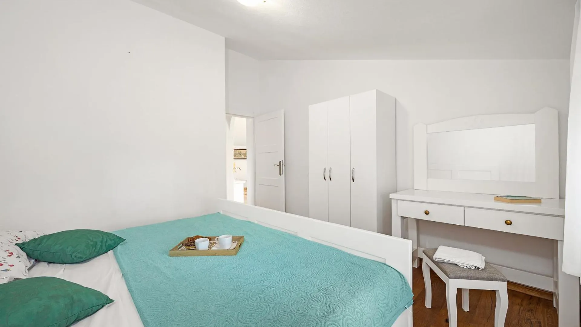 Villa Laura In Medulin For 8 Persons Only 1.5 Km From The Beach Croatia