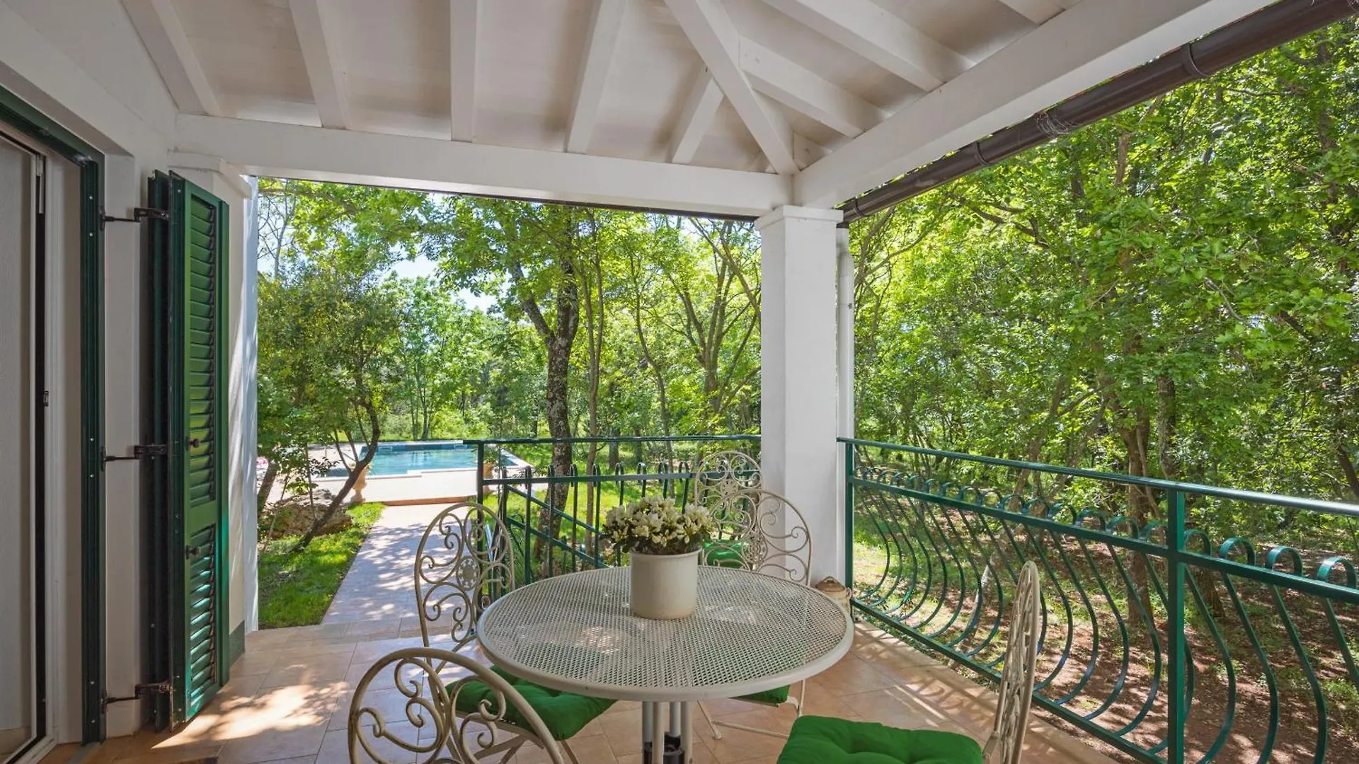 Villa Laura In Medulin For 8 Persons Only 1.5 Km From The Beach