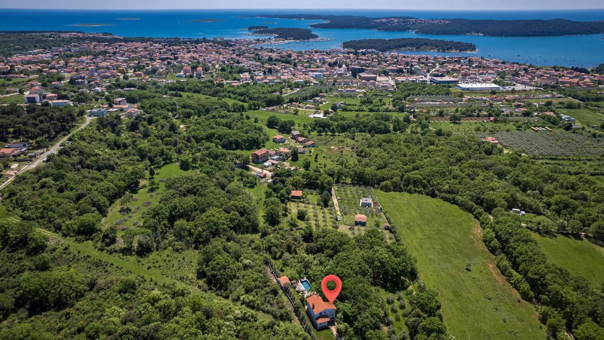 Villa Laura In Medulin For 8 Persons Only 1.5 Km From The Beach